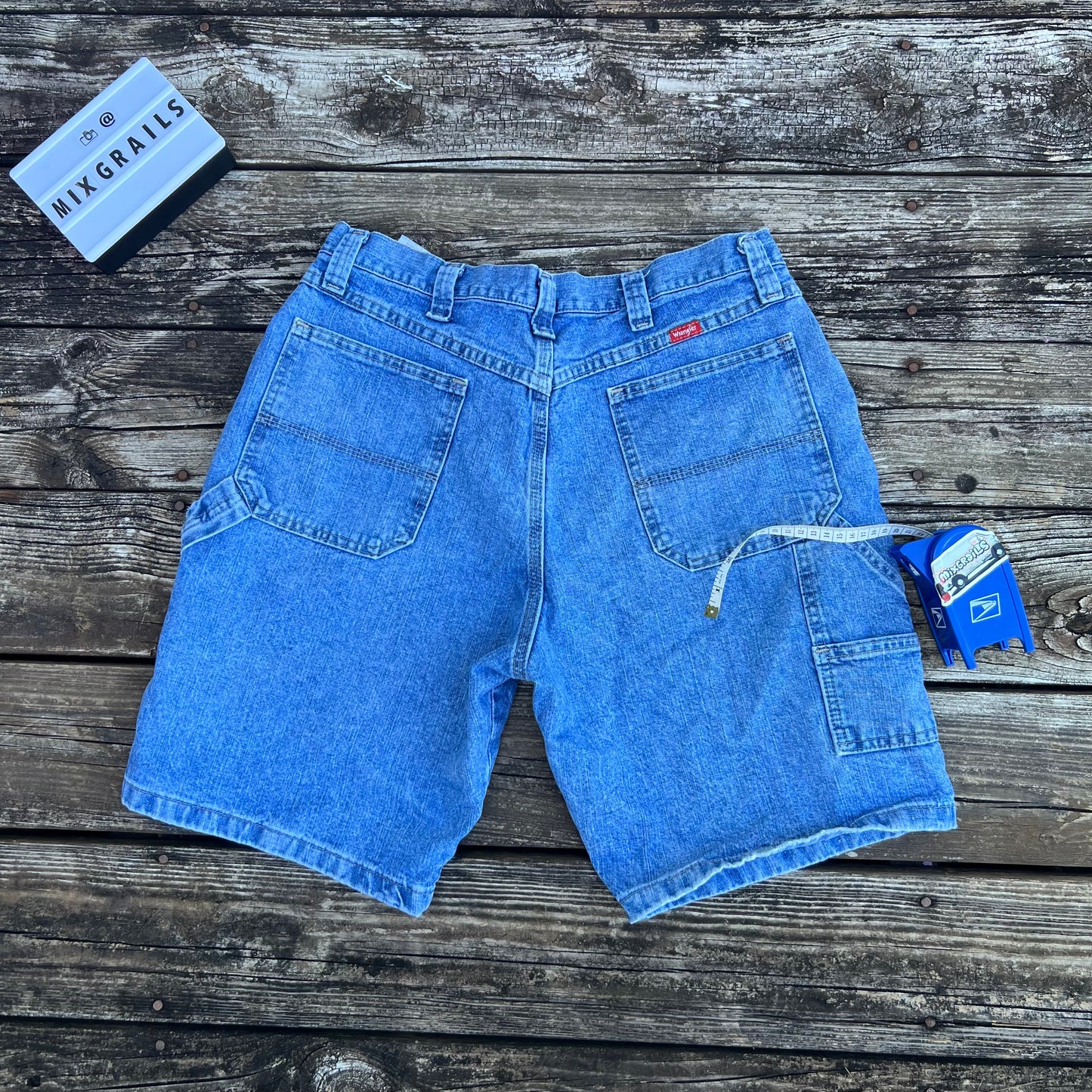 Wangler blue denim carpenter shorts
Size 34
