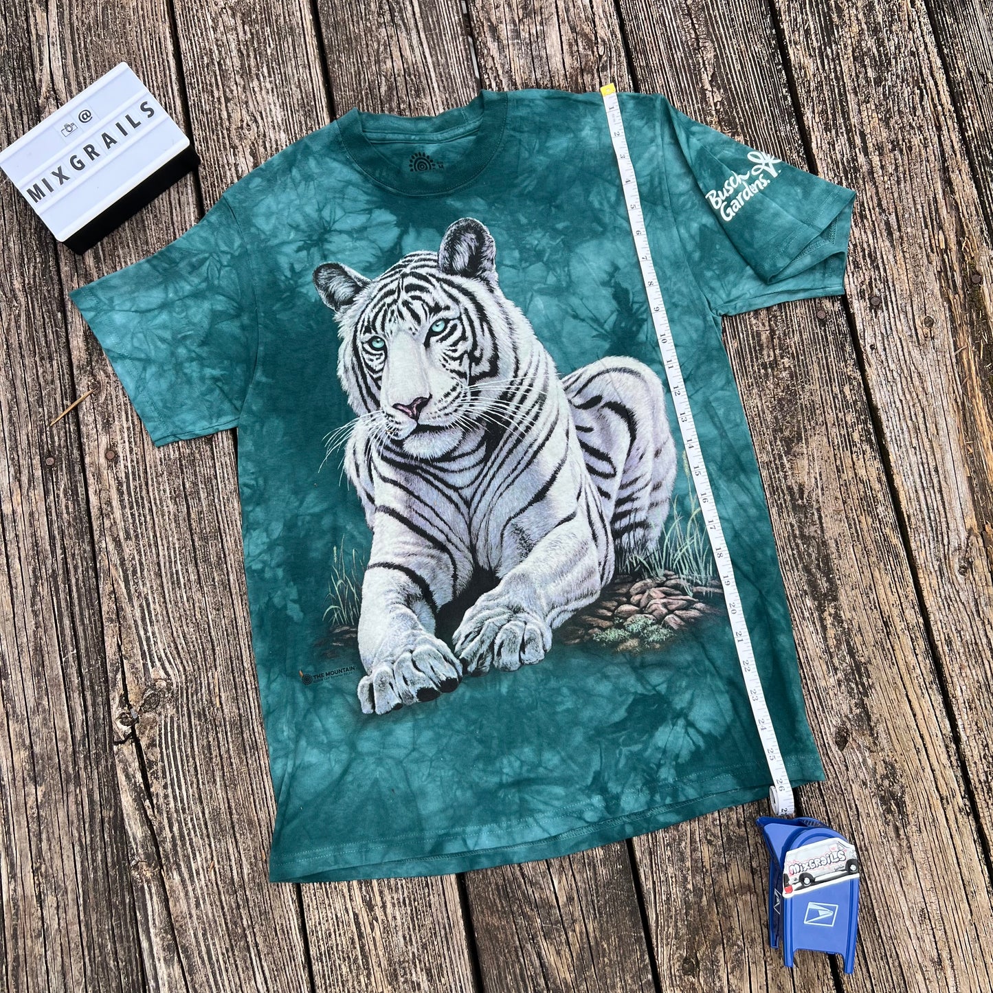 VTG The Mountain Mens Shirt Short Sleeve Tee medium