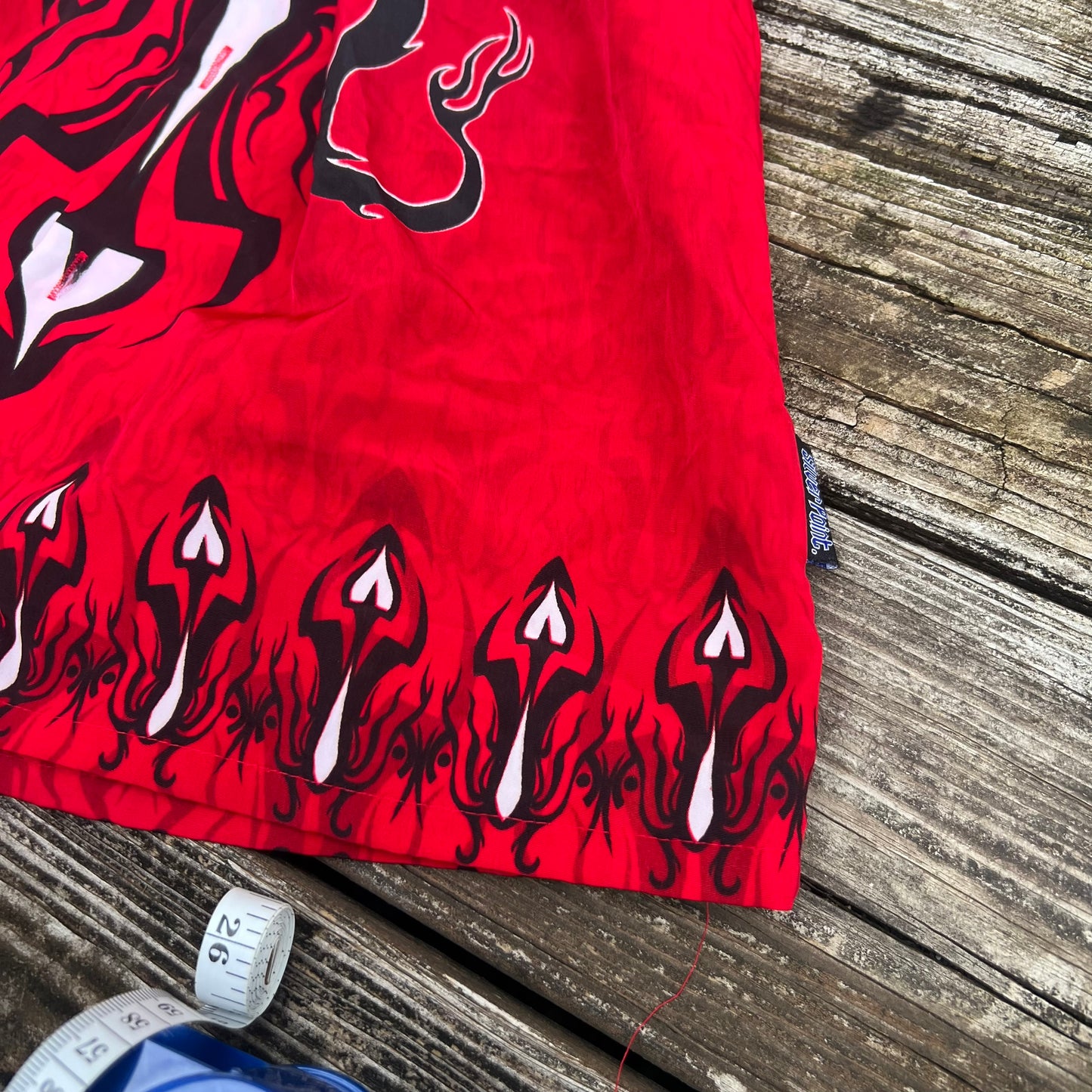 VTG Dragon Button down 90s Mens Unisex Red Black Tropical Y2K Size medium