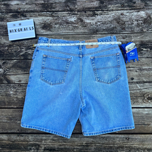 90s Mr.john’sbay blue denim shorts
Size 33
