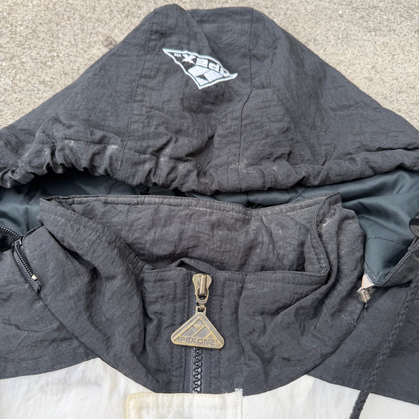Vintage 90’s Chicago Bulls NBA Sportswear By Apex One Bomber Zipper Hoodie Jacket medium